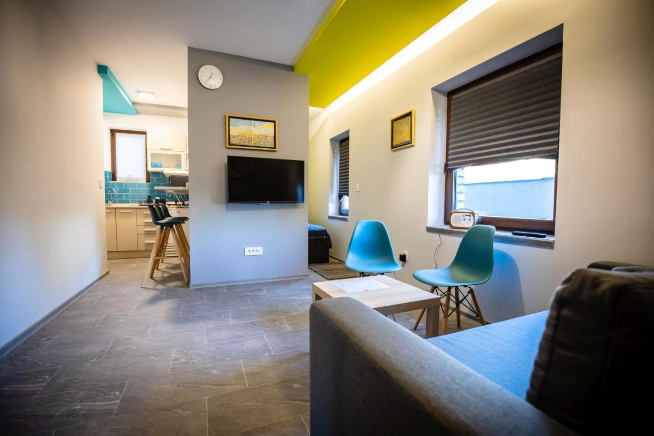 Gray Brick Apartment Subotica Ngoại thất bức ảnh