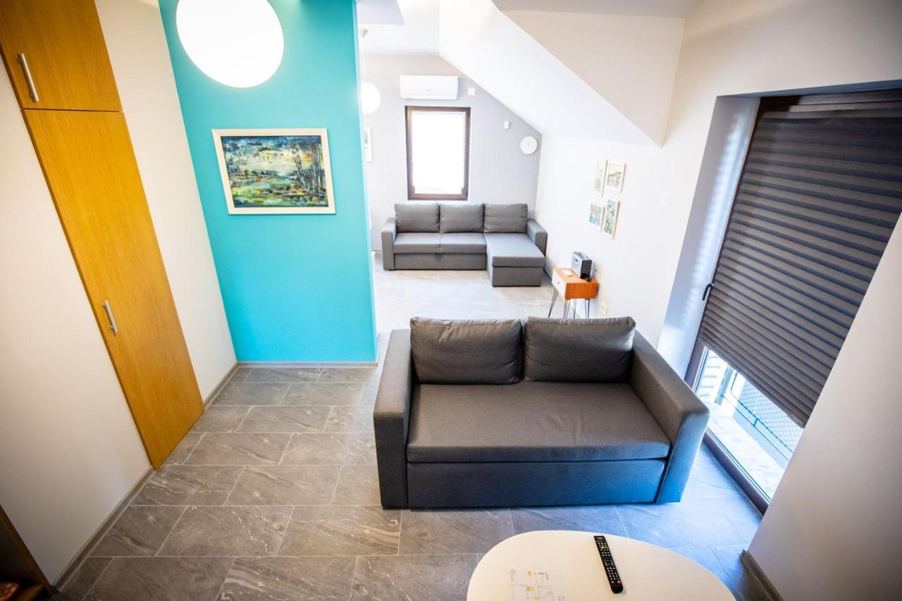 Gray Brick Apartment Subotica Ngoại thất bức ảnh