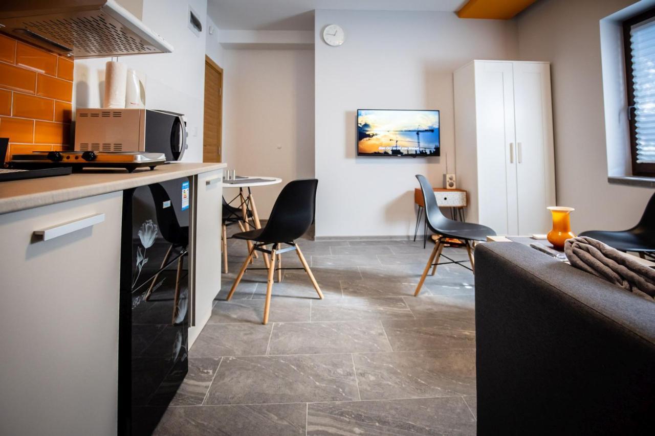 Gray Brick Apartment Subotica Ngoại thất bức ảnh
