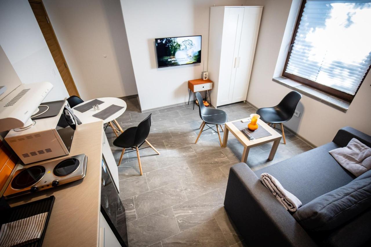 Gray Brick Apartment Subotica Ngoại thất bức ảnh