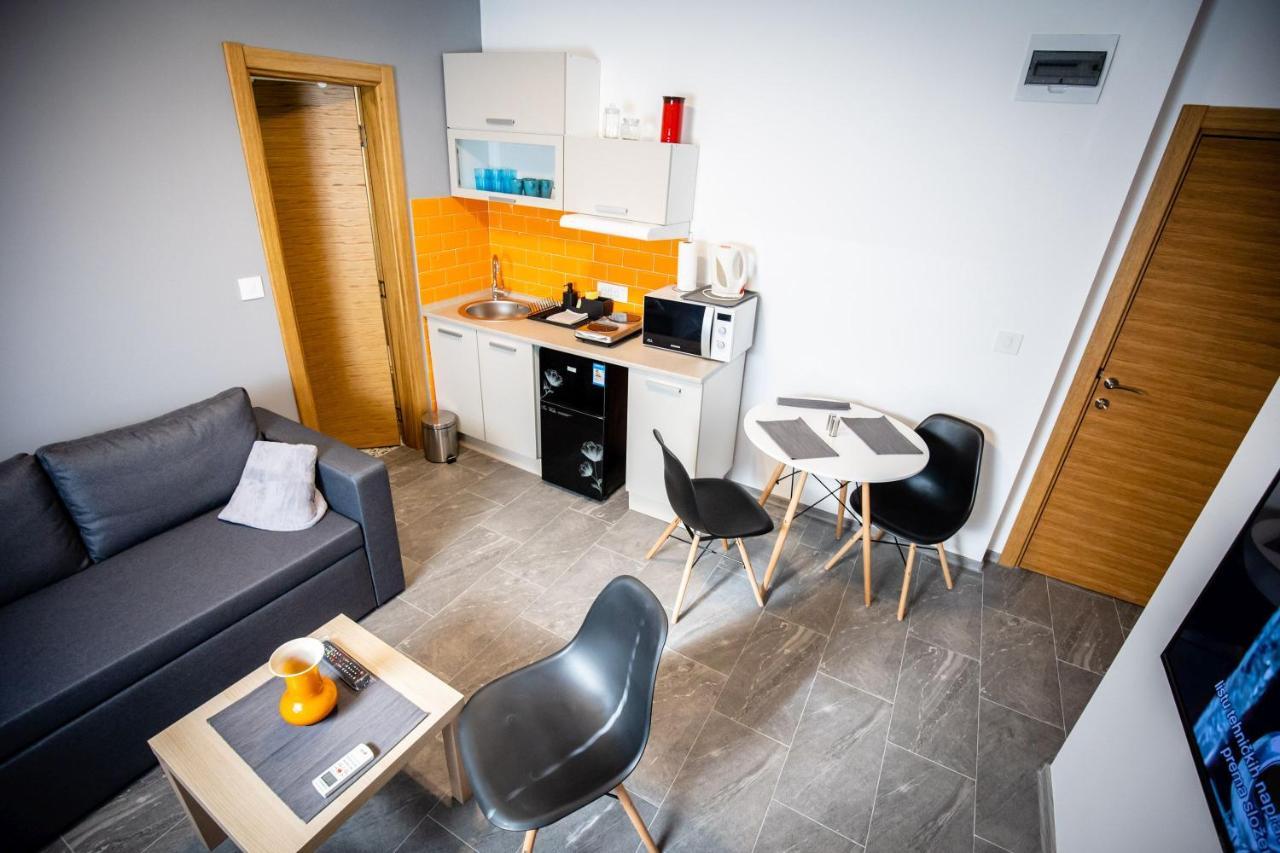 Gray Brick Apartment Subotica Ngoại thất bức ảnh